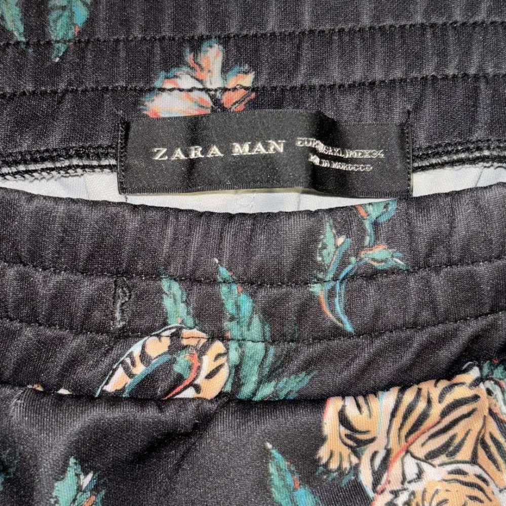 Zara Men Shorts, XLarge, Made in Morrocco